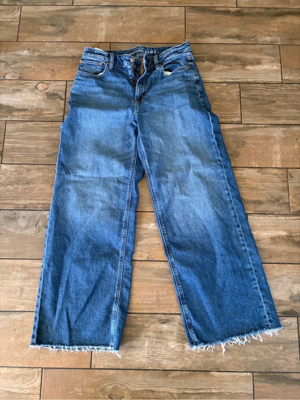 American Eagle Wide-Leg Blue Women’s Jeans with Raw Hem